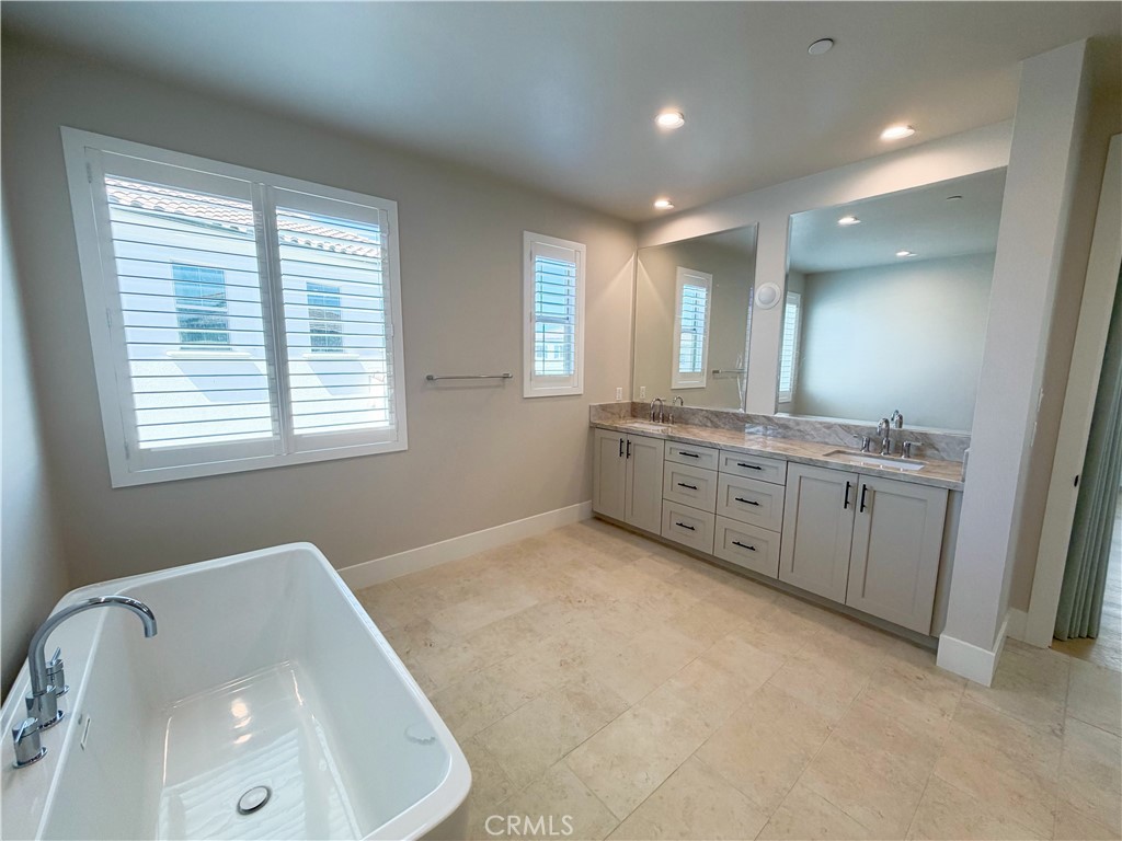 115 mossvine