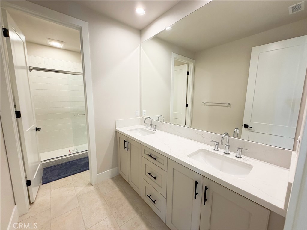 115 mossvine