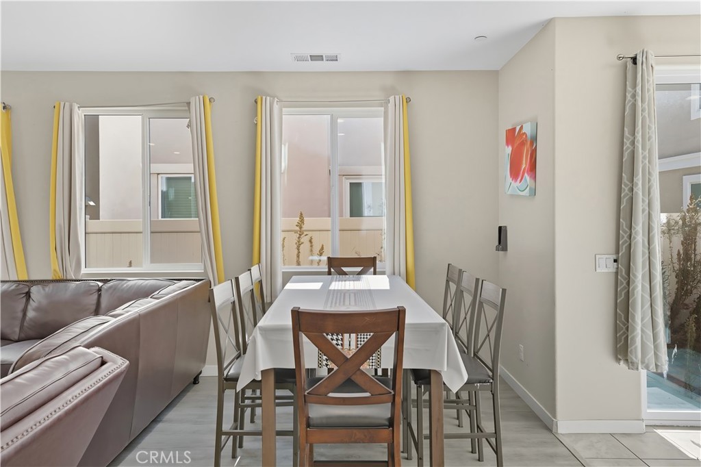 13846 Farmhoue