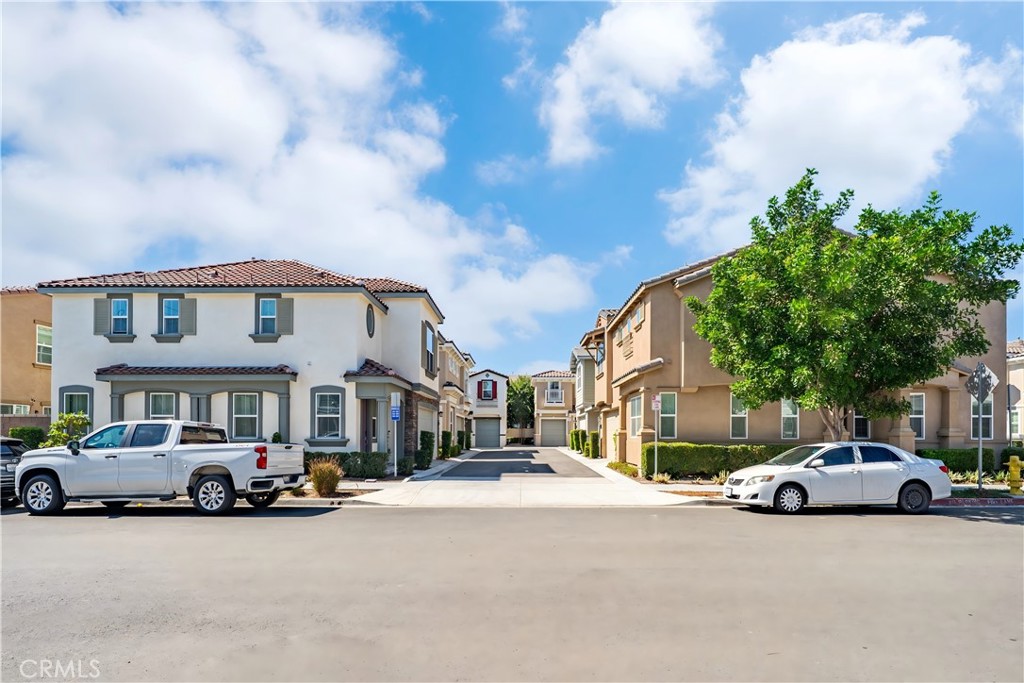 13846 Farmhoue