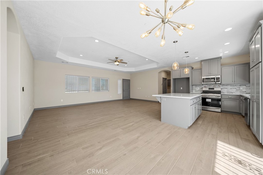 2987 Cayucos Dr