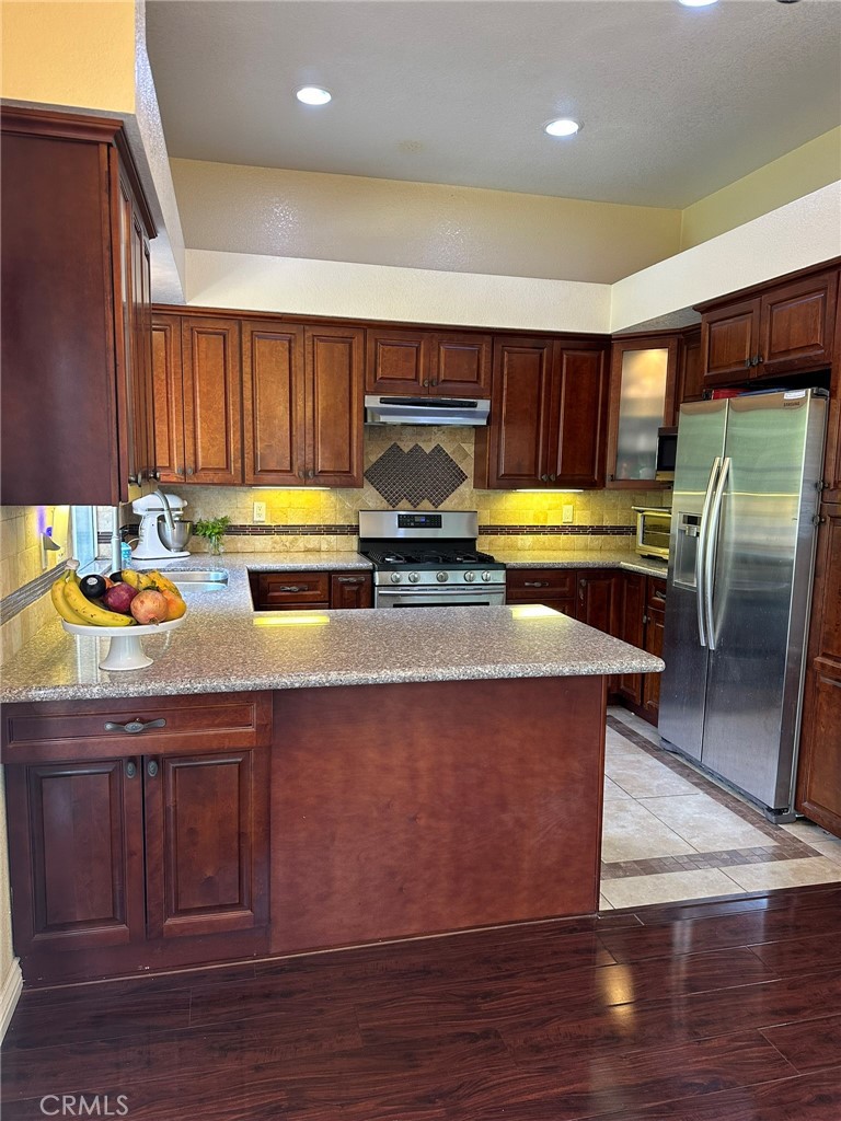 20811 E Cliffside Lane