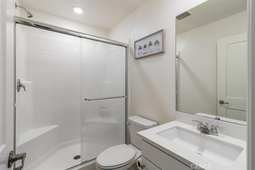 4852 S Jordan Avenue