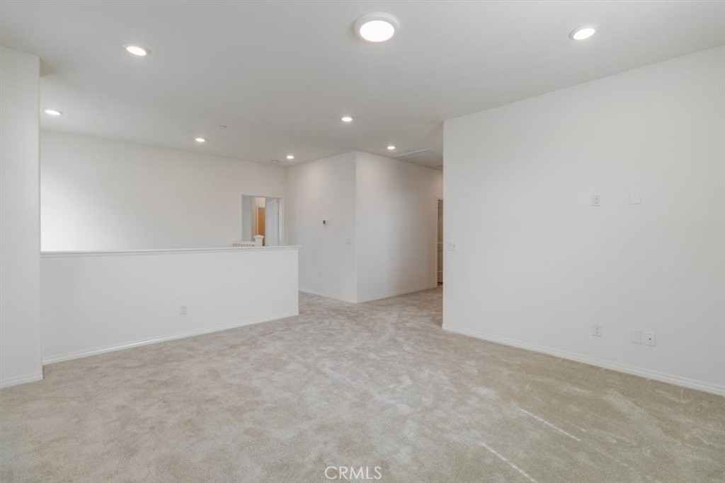 4852 S Jordan Avenue