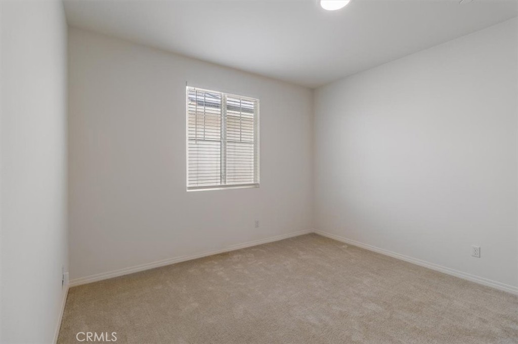 4852 S Jordan Avenue