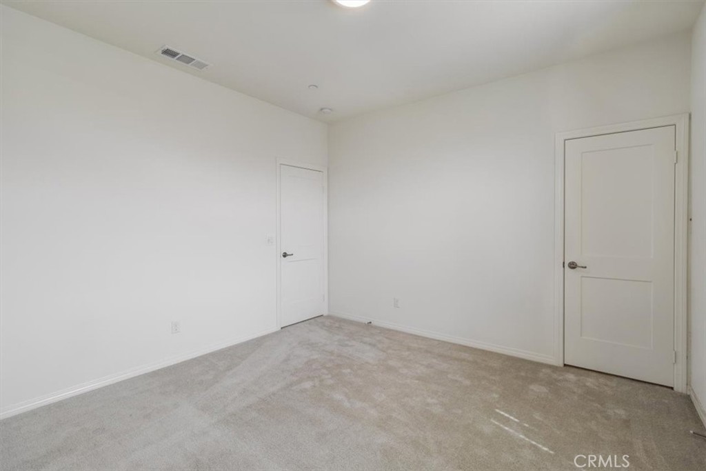 4852 S Jordan Avenue