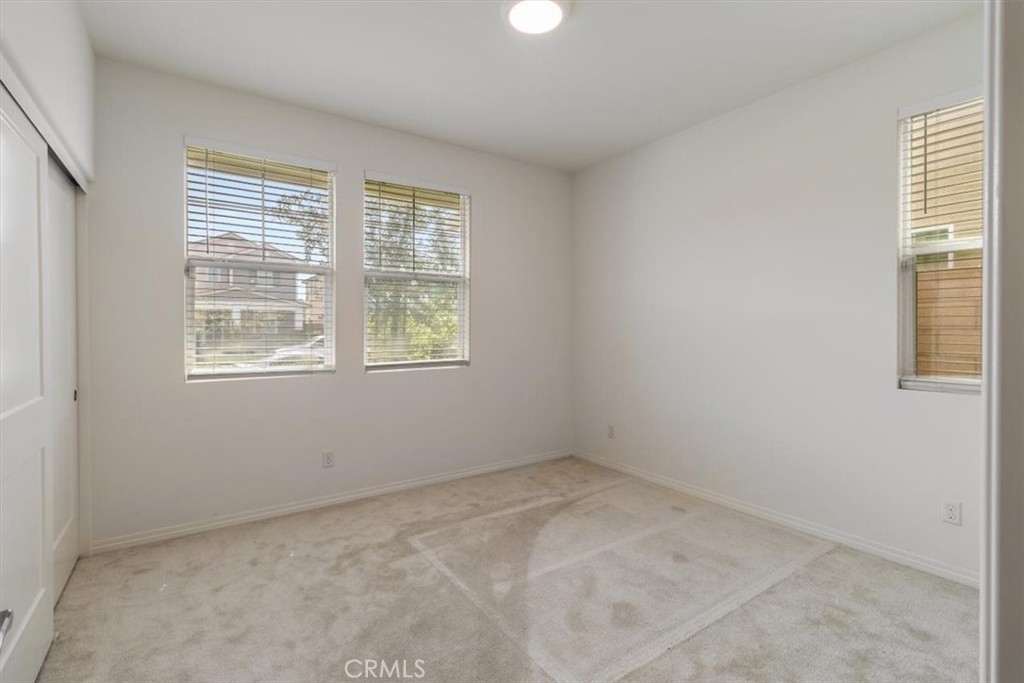 4852 S Jordan Avenue