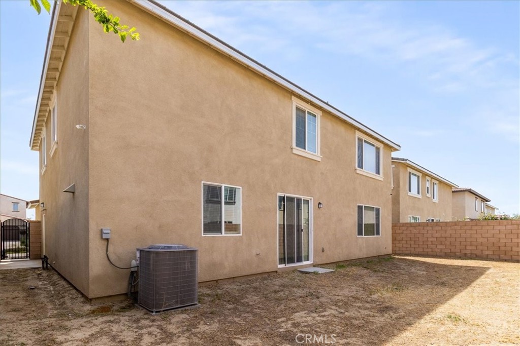 4852 S Jordan Avenue