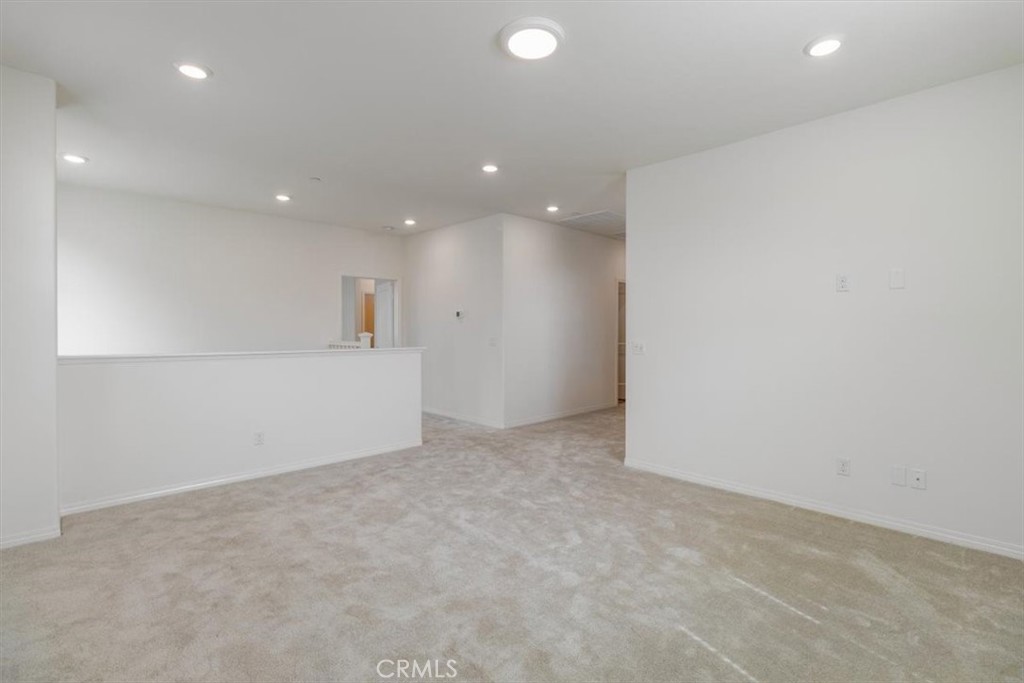 4852 S Jordan Avenue