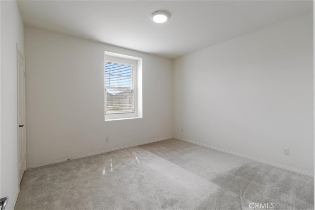 4852 S Jordan Avenue