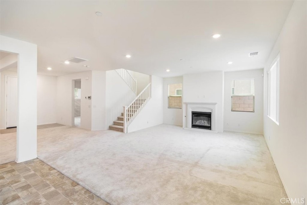 4852 S Jordan Avenue