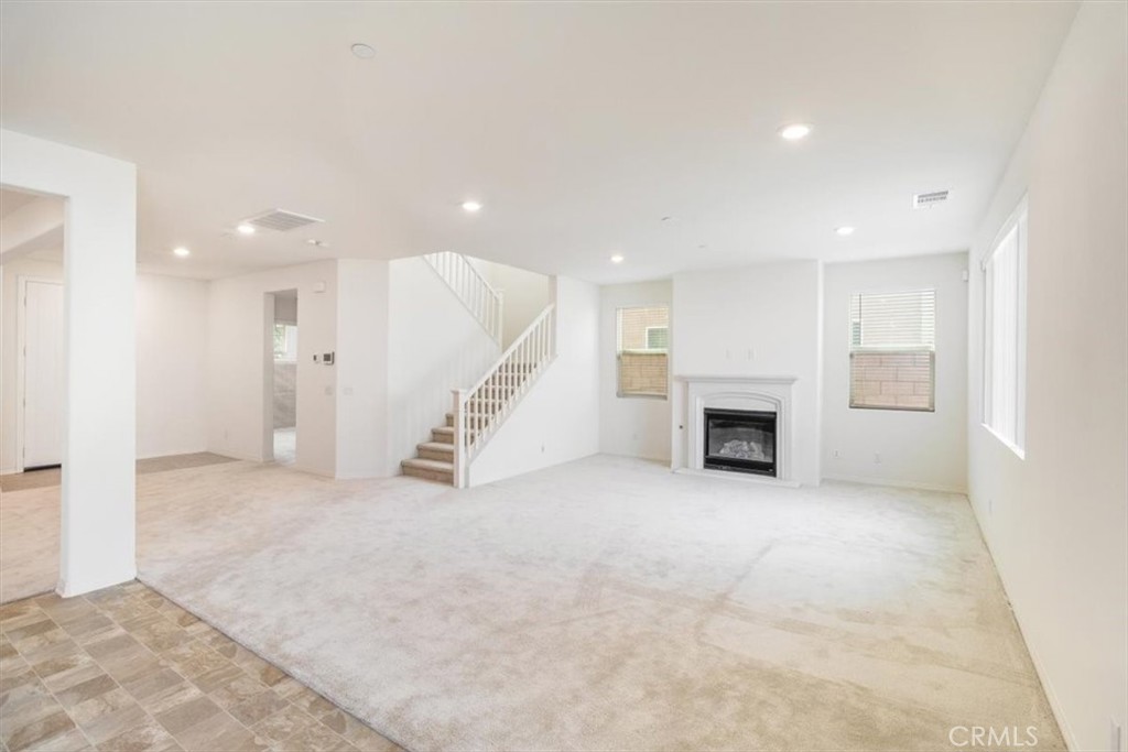 4852 S Jordan Avenue