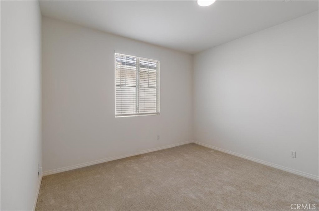 4852 S Jordan Avenue