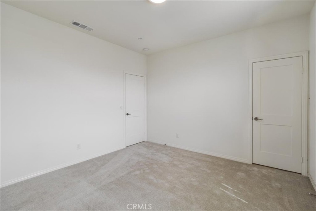 4852 S Jordan Avenue