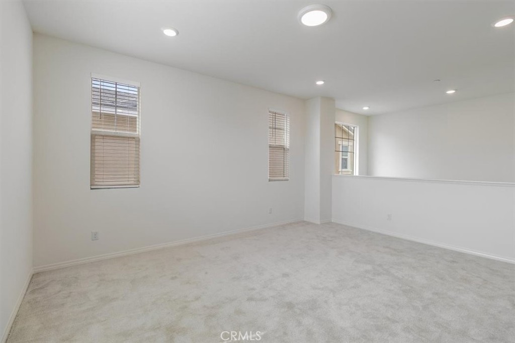 4852 S Jordan Avenue