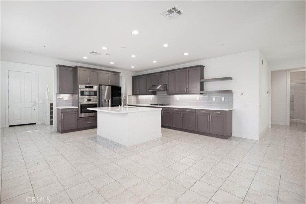 1901 Aliso Canyon Drive