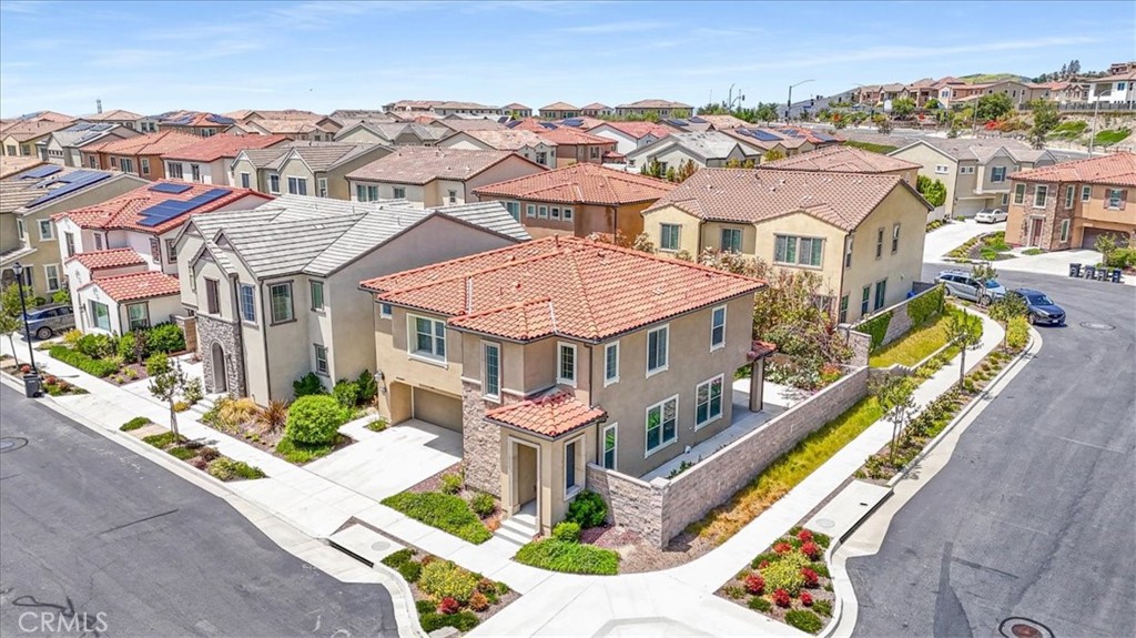 1901 Aliso Canyon Drive