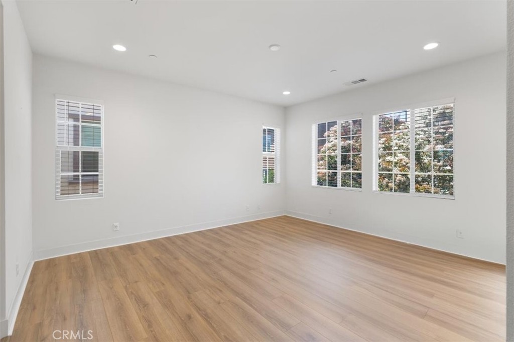 1901 Aliso Canyon Drive