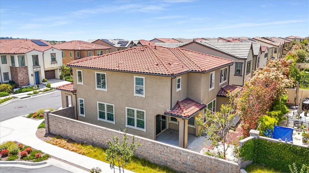 1901 Aliso Canyon Drive