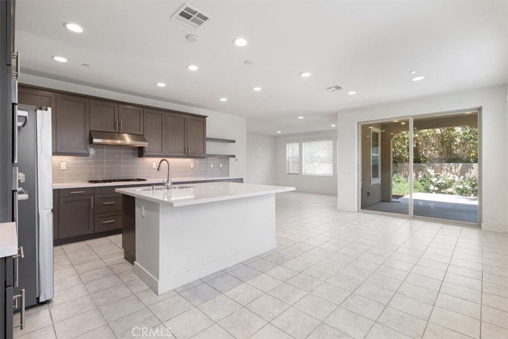 1901 Aliso Canyon Drive