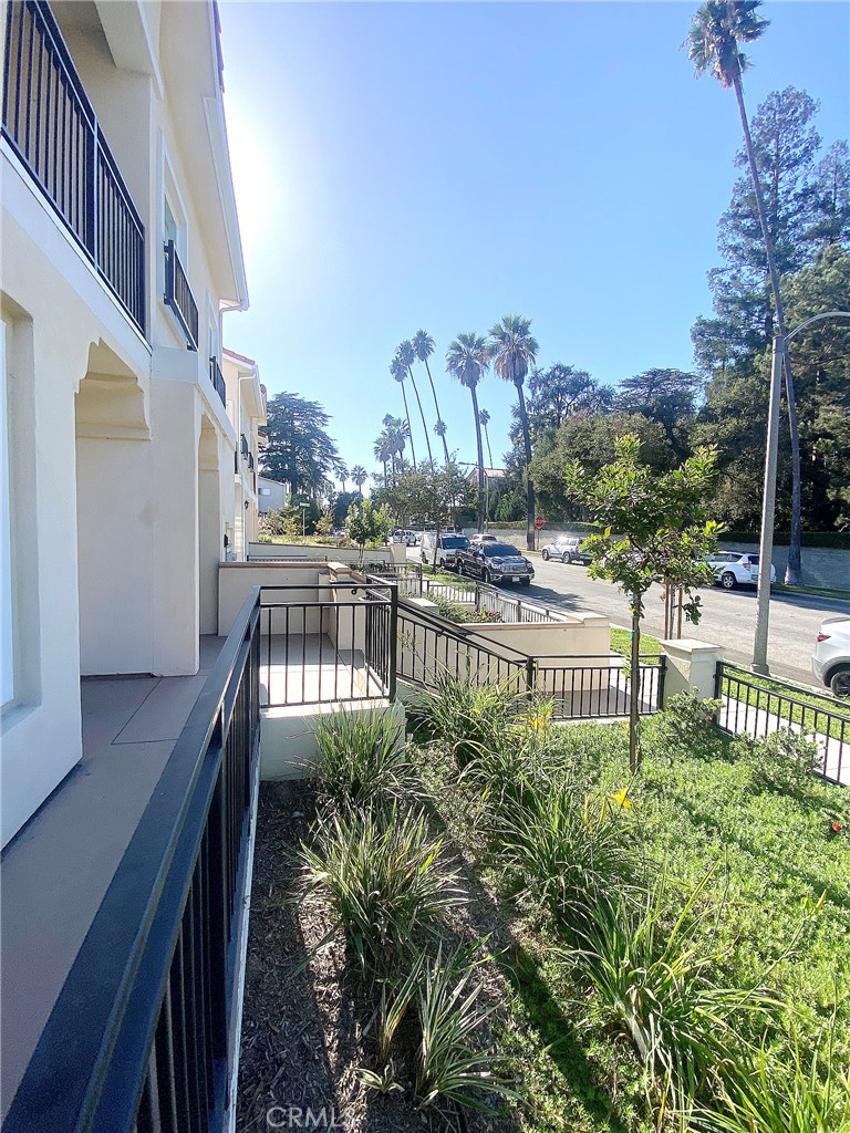 300 E Alhambra Road D