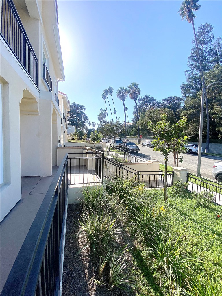 300 E Alhambra Road E