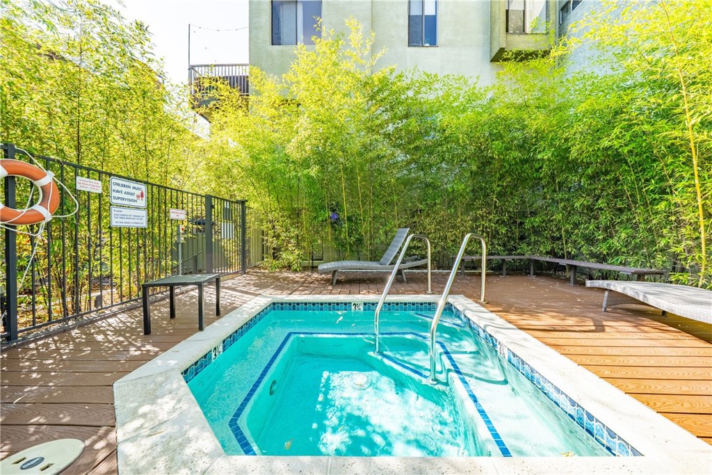 330 Cordova Street 301