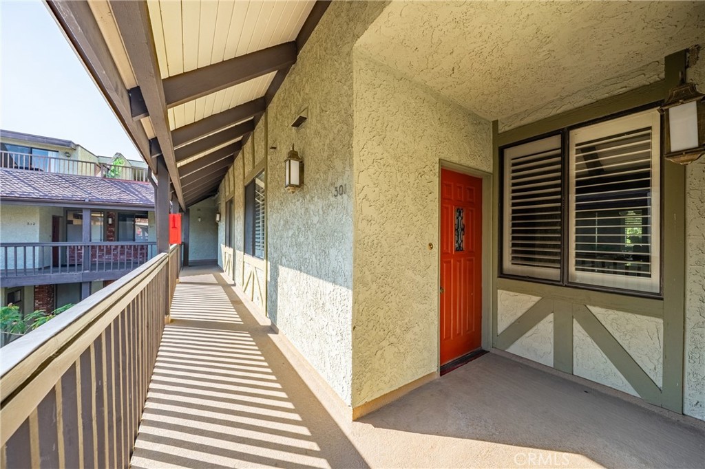 330 Cordova Street 301