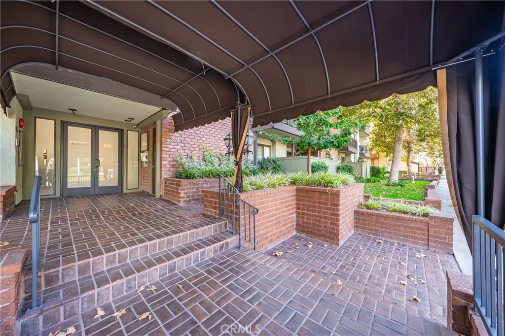 330 Cordova Street 301