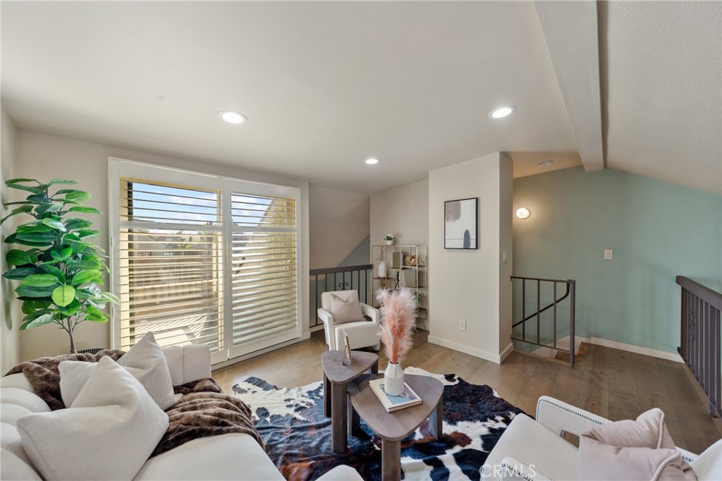 330 Cordova Street 301