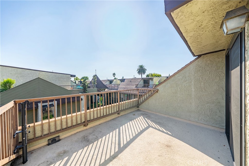 330 Cordova Street 301