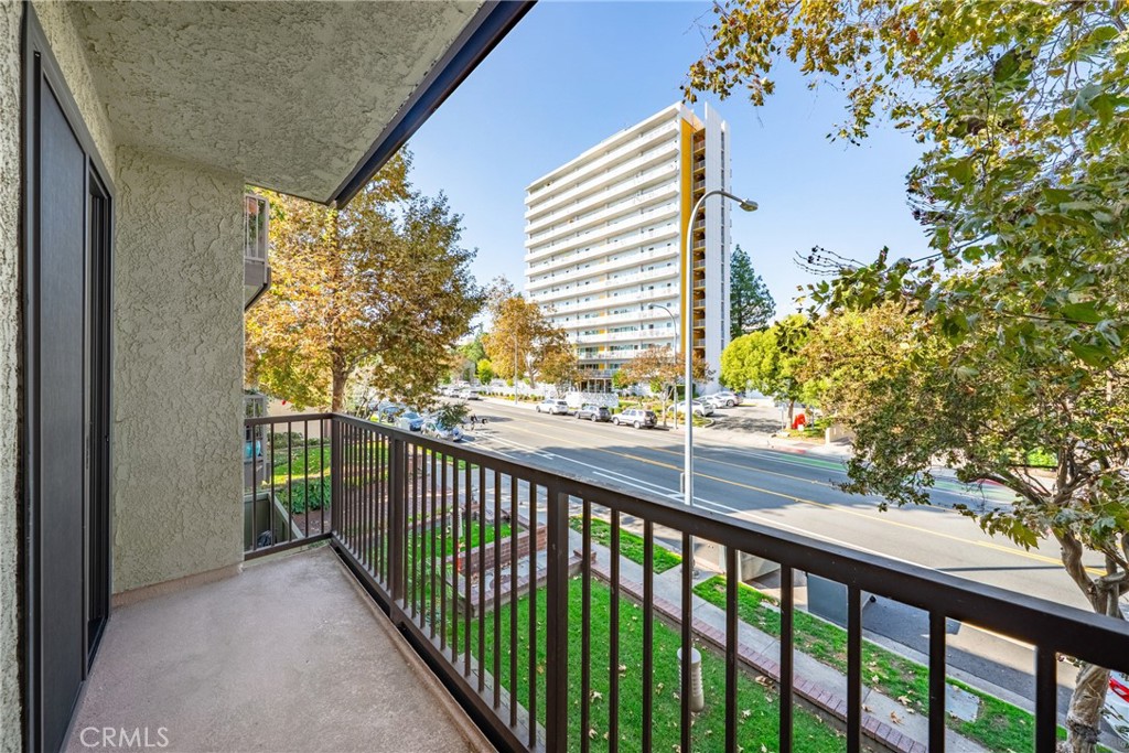 330 Cordova Street 301