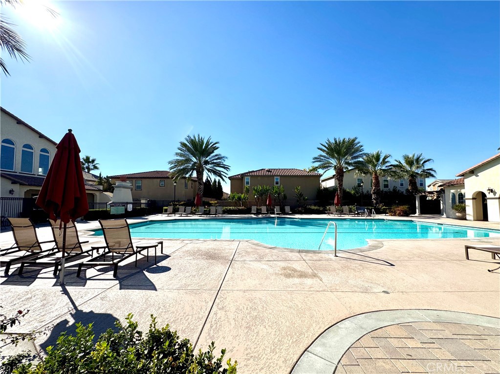 5962 Silveira Street