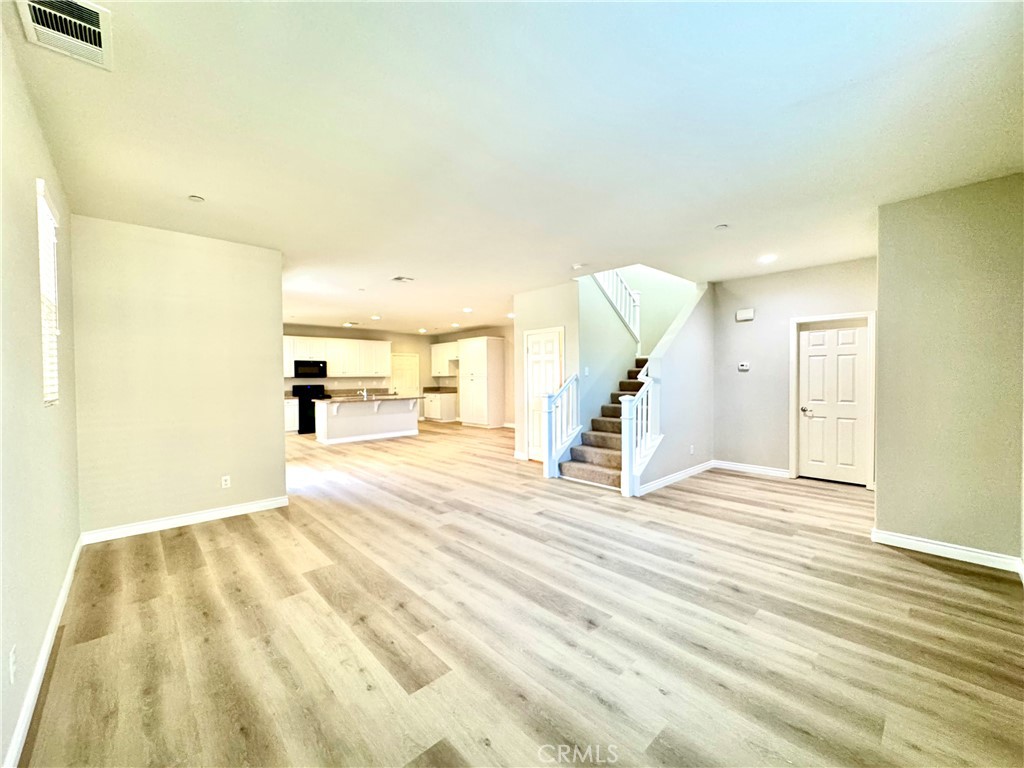 5962 Silveira Street