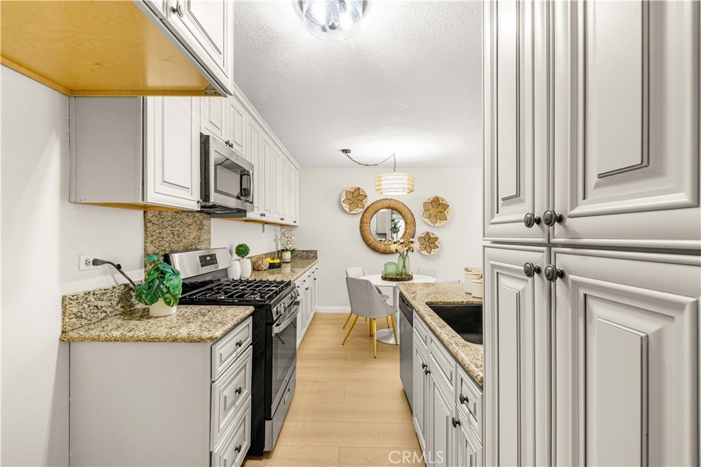 421 S La Fayette Park Place 624