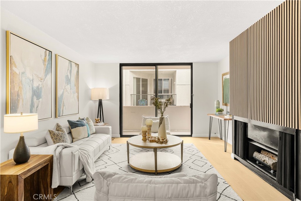 421 S La Fayette Park Place 624