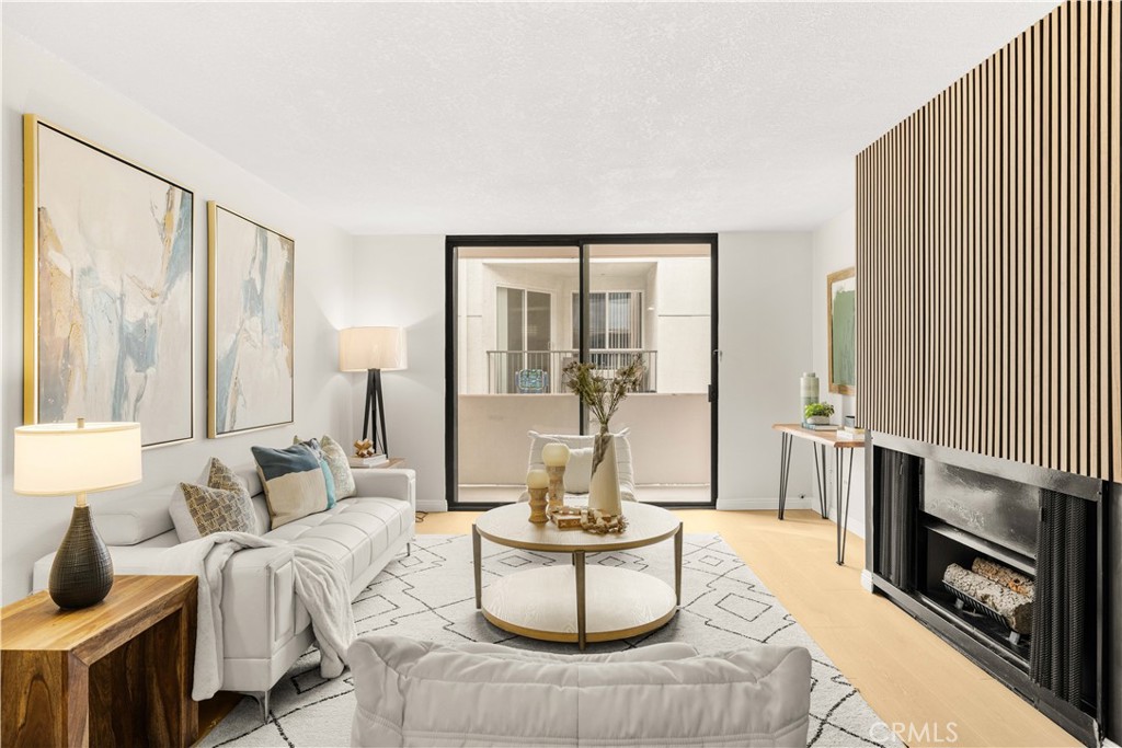 421 S La Fayette Park Place 624