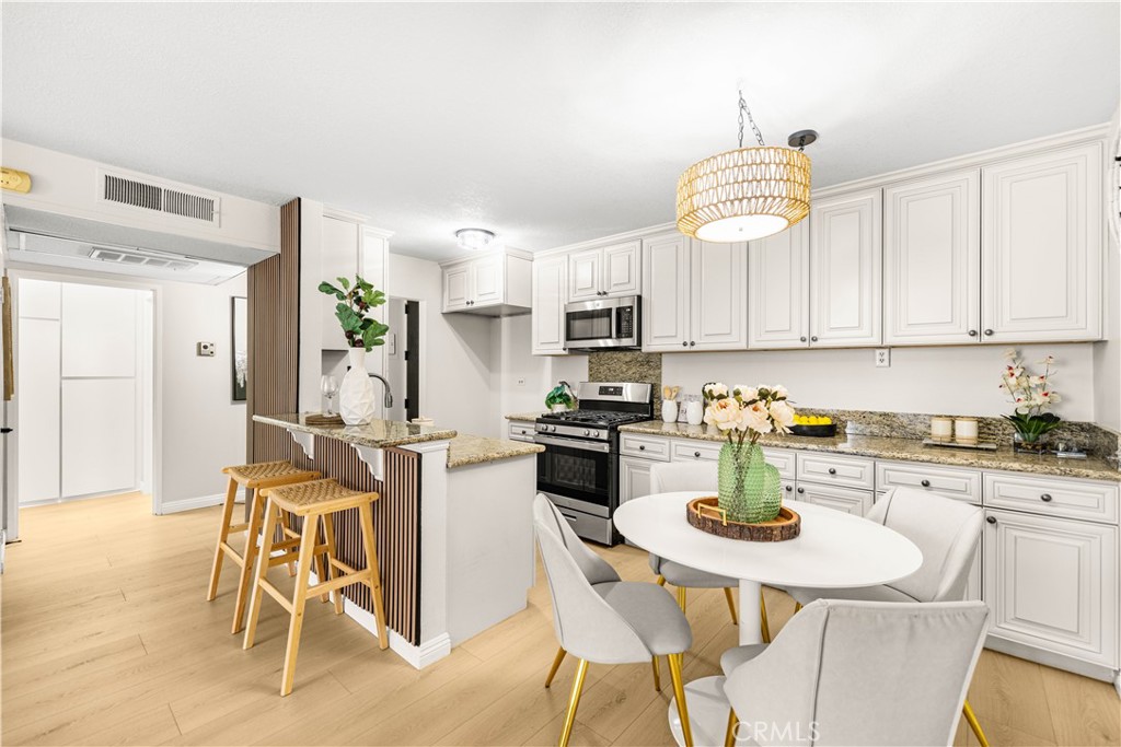 421 S La Fayette Park Place 624