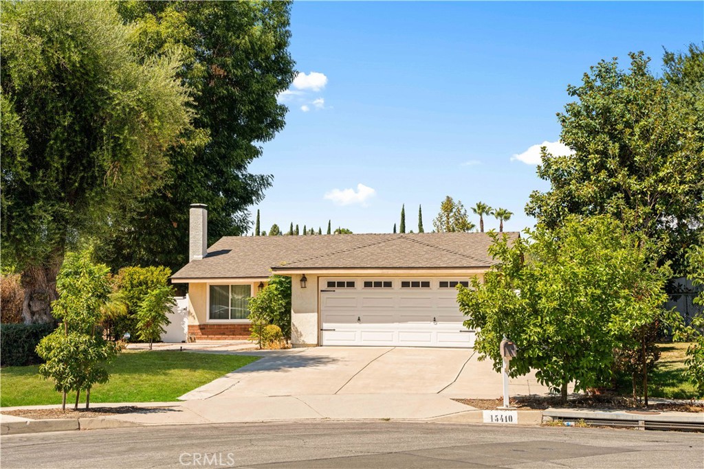15410 Elm Lane