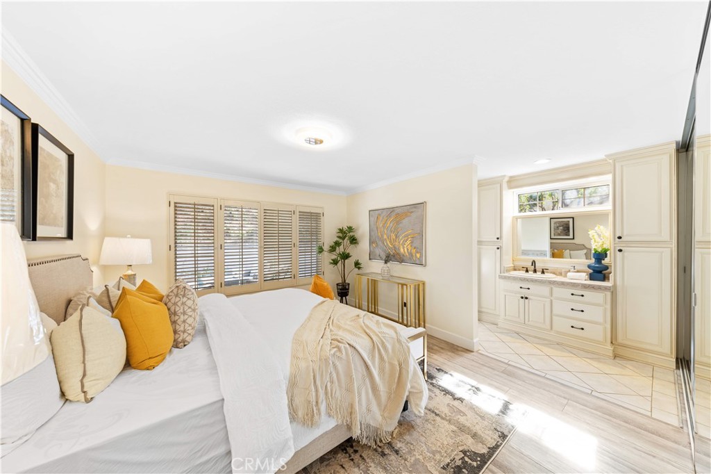 1364 Calle Caballero