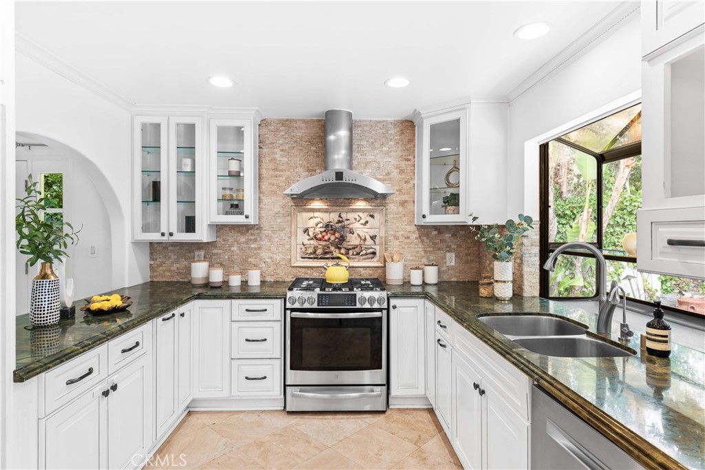 1364 Calle Caballero