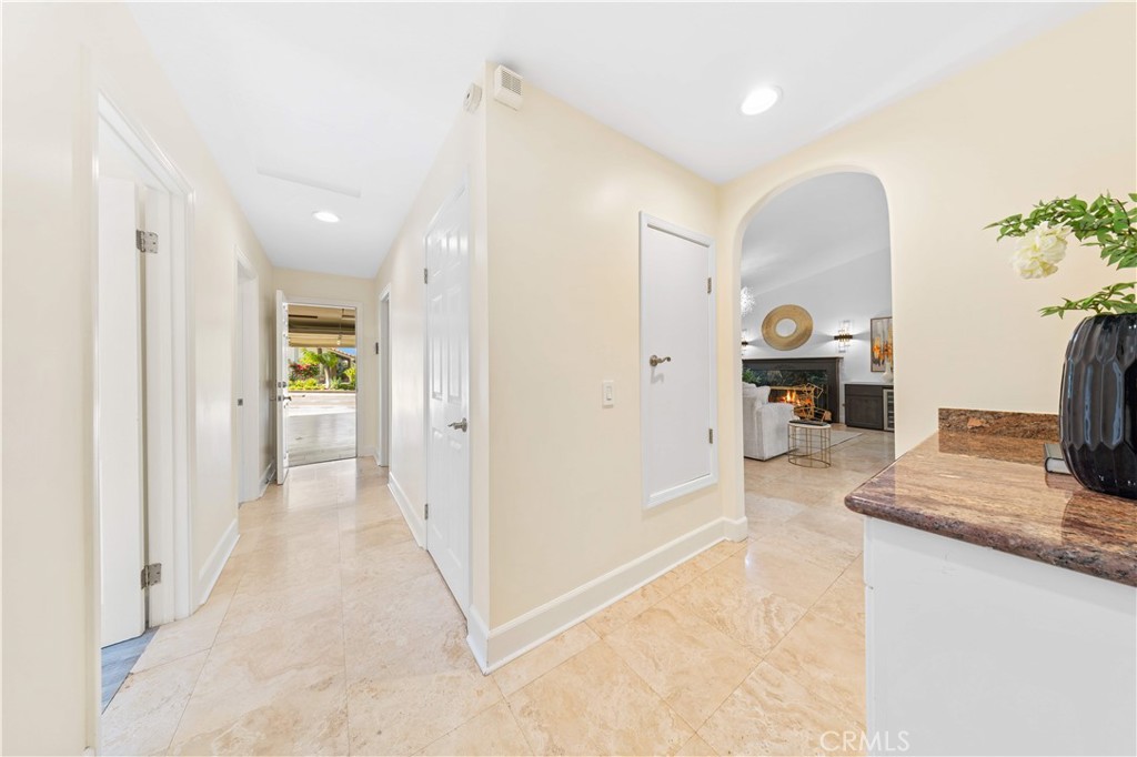 1364 Calle Caballero