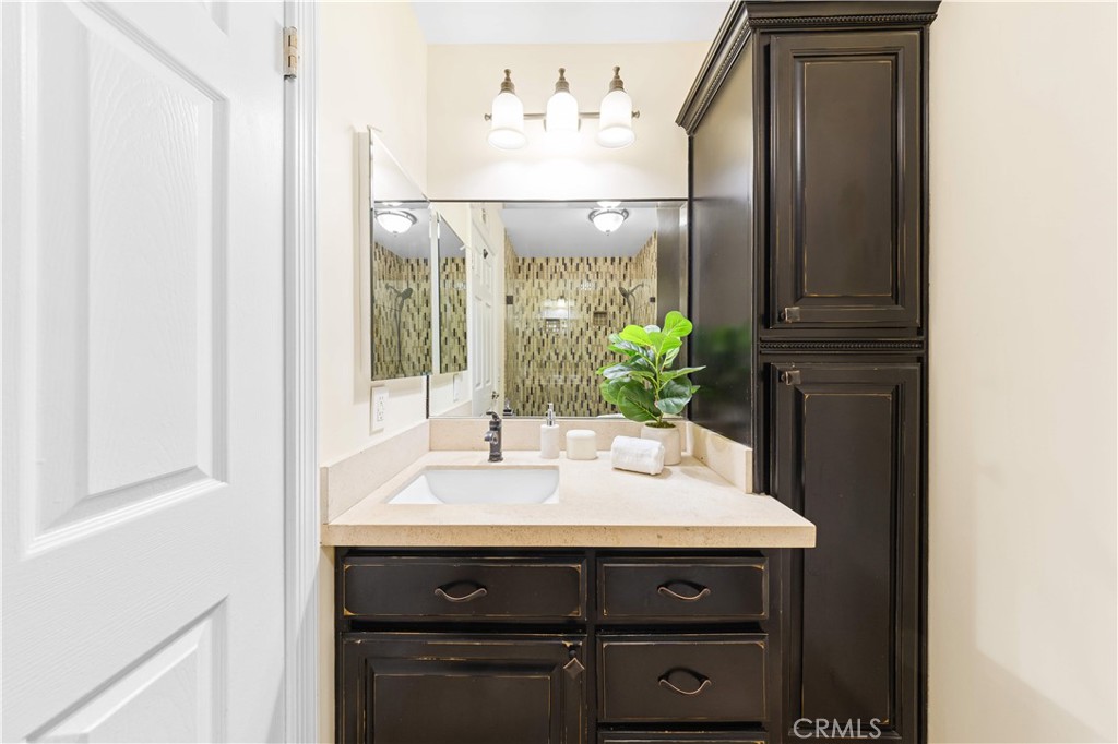 1364 Calle Caballero