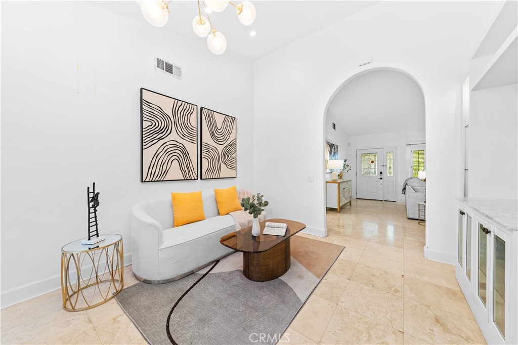 1364 Calle Caballero