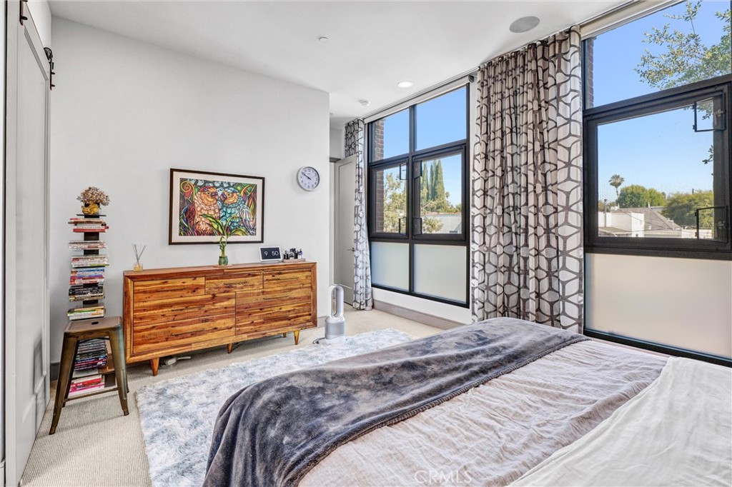 820 Mission Street 100