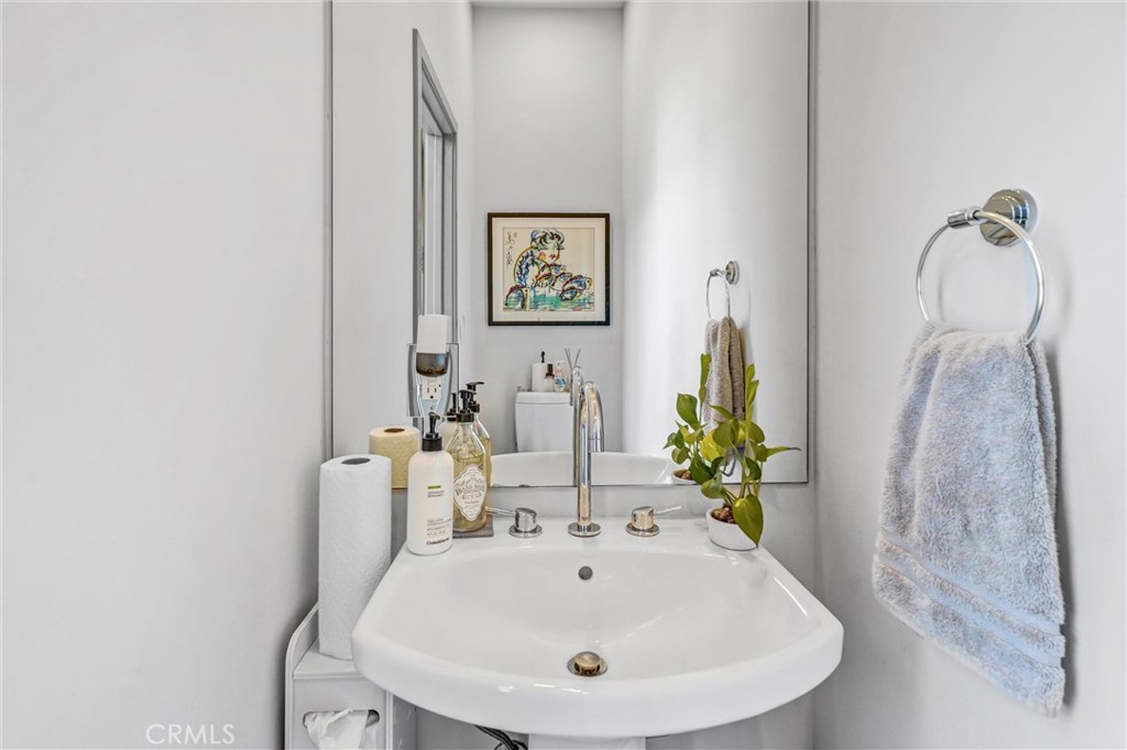 820 Mission Street 100