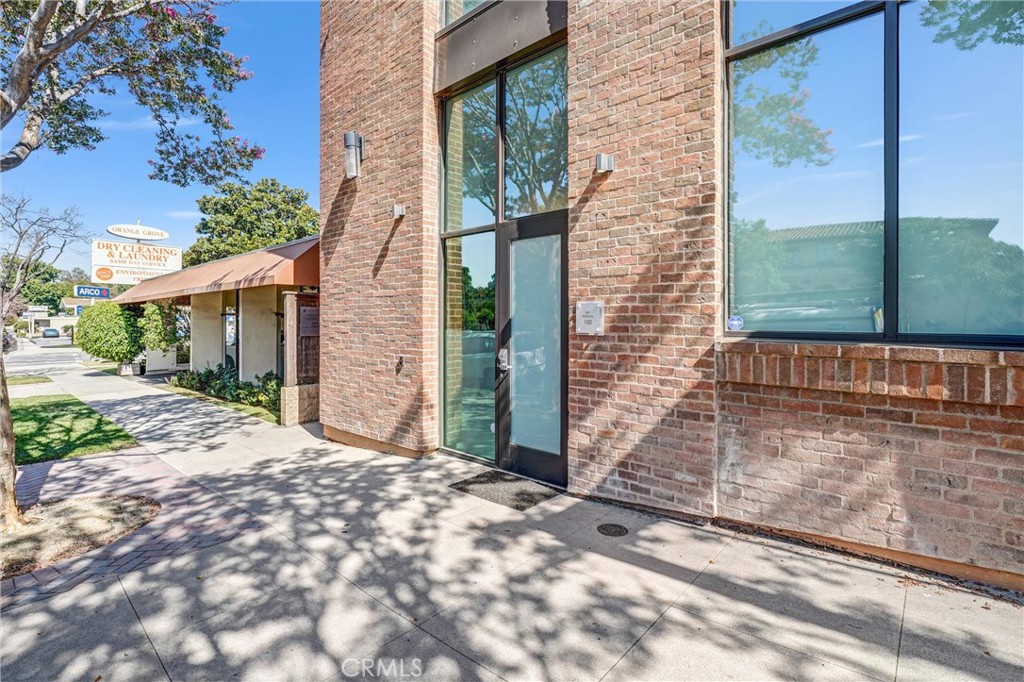 820 Mission Street 100