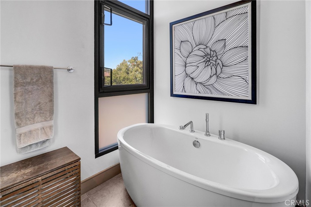 820 Mission Street 100