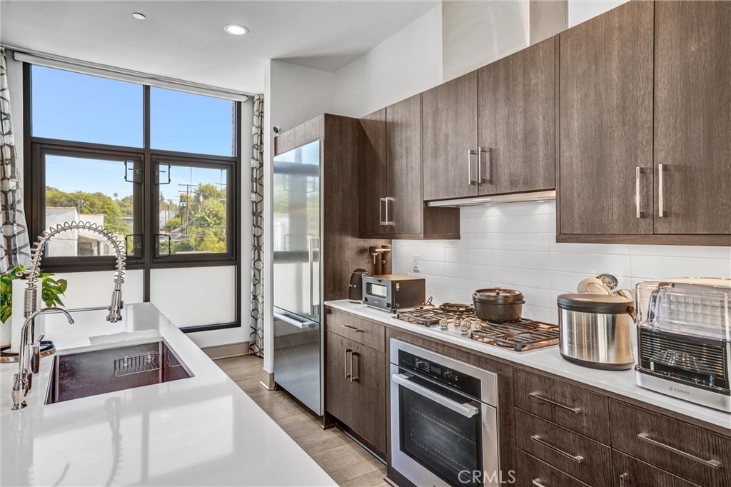 820 Mission Street 100