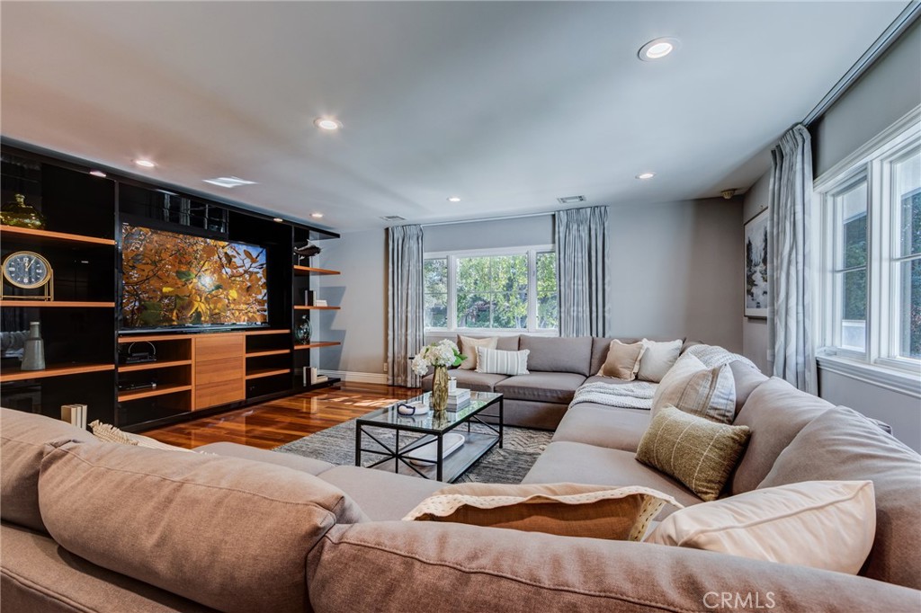 1403 Pasqualito Drive